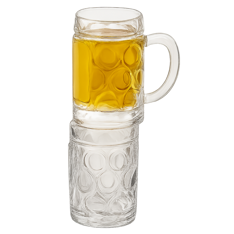 Vier shotglaasjes in de vorm van een mini bierpul